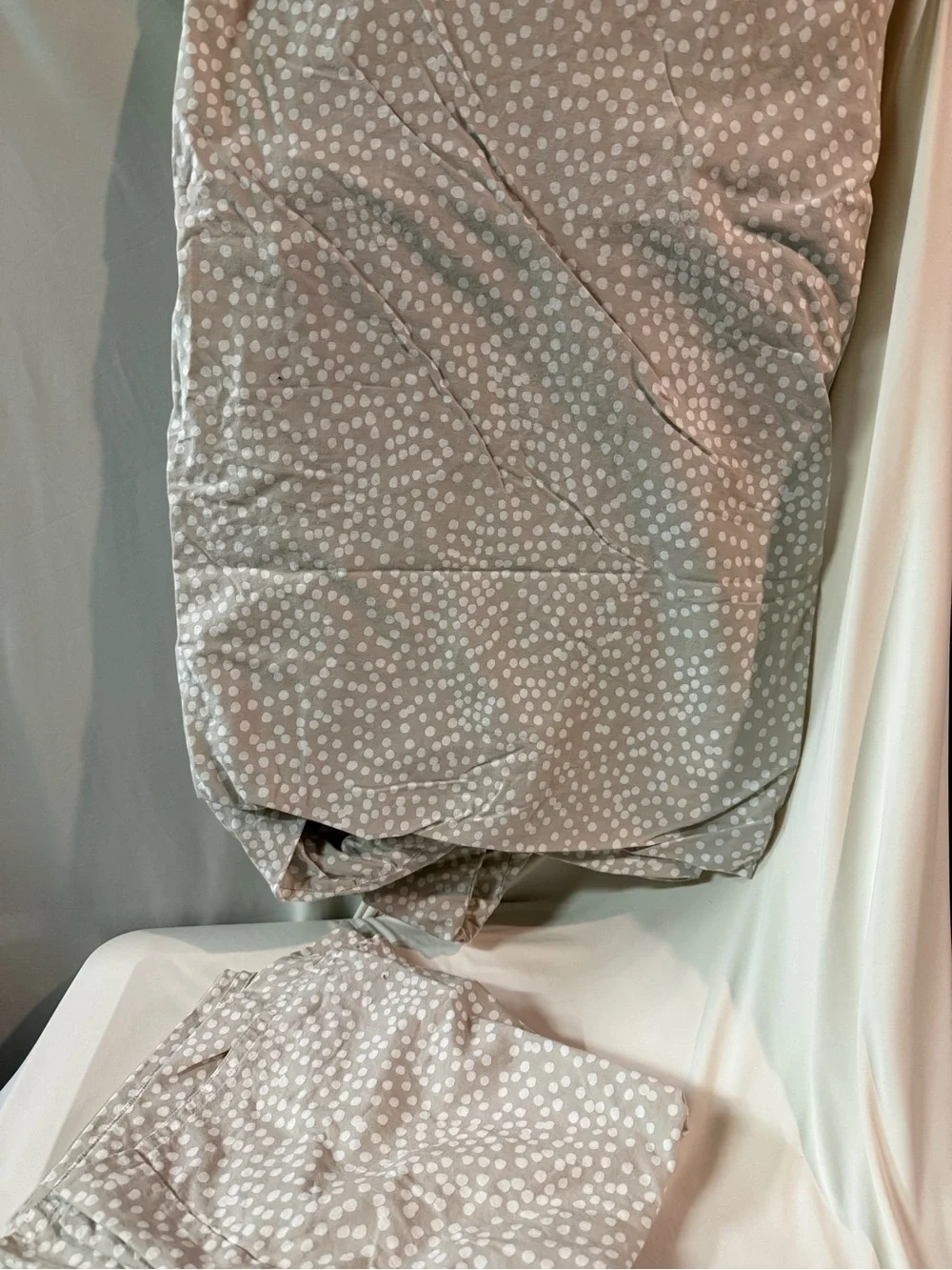 H&M Beige Dotted Duvet Cover Set